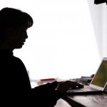 Maestra mexicana es brutalmente agredida por un hombre en plena clase virtual mexico, america latina, agresion, maestra,