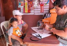 Familias de Batahola Sur contentas con la llegada de la clínica móvil nicaragua