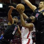 Clippers ganan a Hawks con triple decisivo de C.J. Williams houston rockets