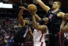 Clippers ganan a Hawks con triple decisivo de C.J. Williams houston rockets