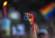 Celebridades que dieron todo para apoyar a sus hijos LGBT mundo