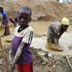 La triste historia detrás de tu Smartphone nicaragua