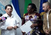 Embajadora de República del Congo presentó Copias de Estilo en Nicaragua nicaragua