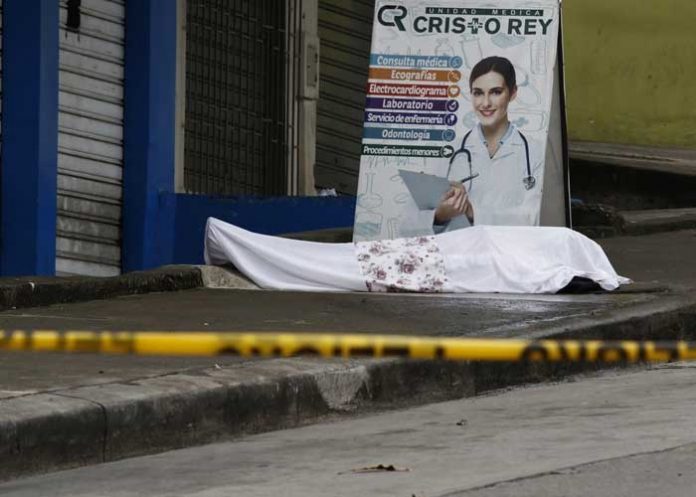muertos en calles de ecuador