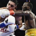 Crawford gana por KO técnico tras un golpe bajo a Khan terrence crawford