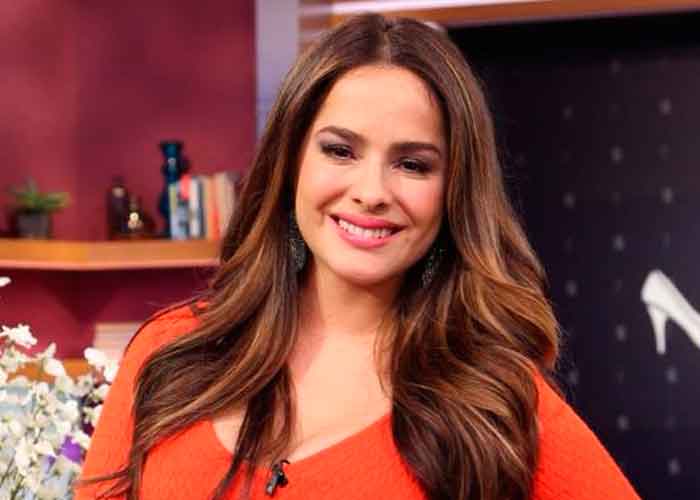 danna-garcia-_kjnR4bt mexico