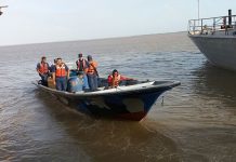Fuerza Naval rescata a náufrago a 2.4 millas náuticas de Puerto El Bluff nicaragua