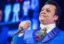 Juan Gabriel reapareció… en forma de piñata mexico