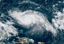 Dorian pone en alerta máxima las Islas Ábaco y Gran Bahama estados unidos