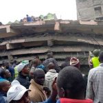 Dos personas mueren al derrumbarse un edificio en Nairobi kenia
