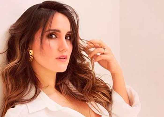 dulce-maria-_0KIrImZ musica