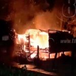 Pequeña vivienda reducida a cenizas en Bluefields nicaragua