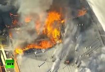Se desata un incendio en complejo de apartamentos de Los Ángeles incendio