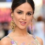 eiza gonzalez y luke bracey