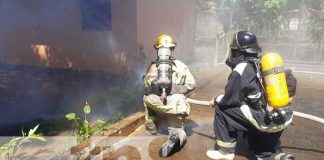 nicaragua, managua, ejercicio demostrativo, bomberos, incendio,