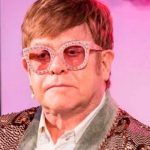 Elton John en conciertos semanales por YouTube musica