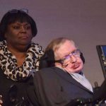 Familia de Stephen Hawking demanda a enfermera por malos cuidados reino unido