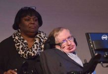 Familia de Stephen Hawking demanda a enfermera por malos cuidados reino unido