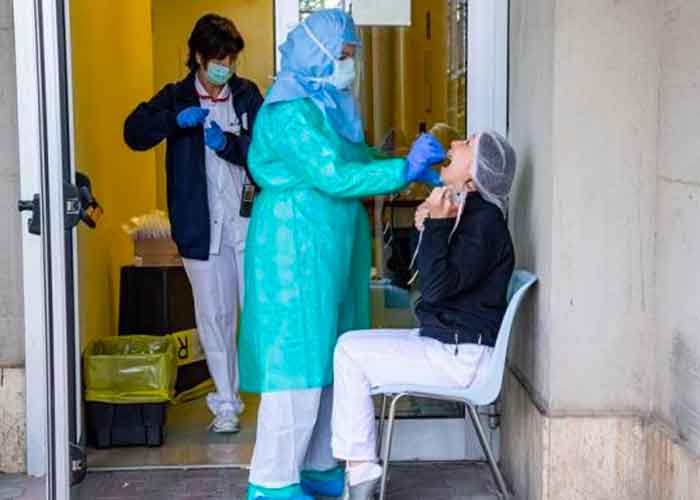 enfermera-vacuna-_p8CH9XF roma