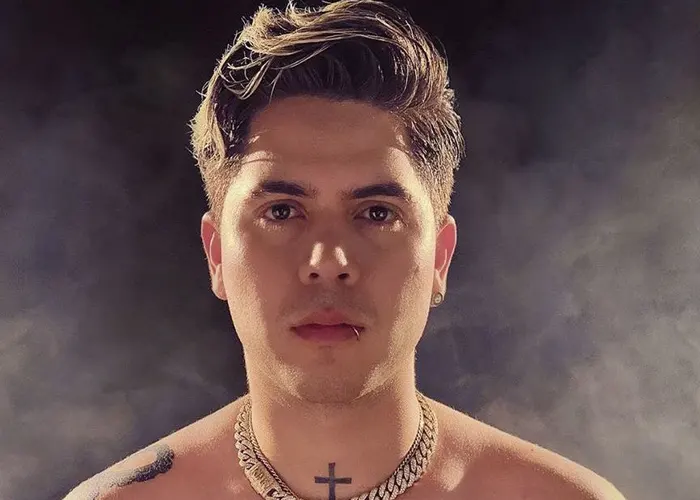 Juan Pantoja pide perdón a Kimberly Loaiza en su sencillo «Error» mexico