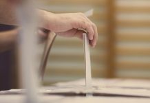PSOE gana elecciones en España, según sondeo espana