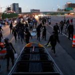 EE.UU.: Un camión cisterna embiste a manifestantes en Mineápolis videos