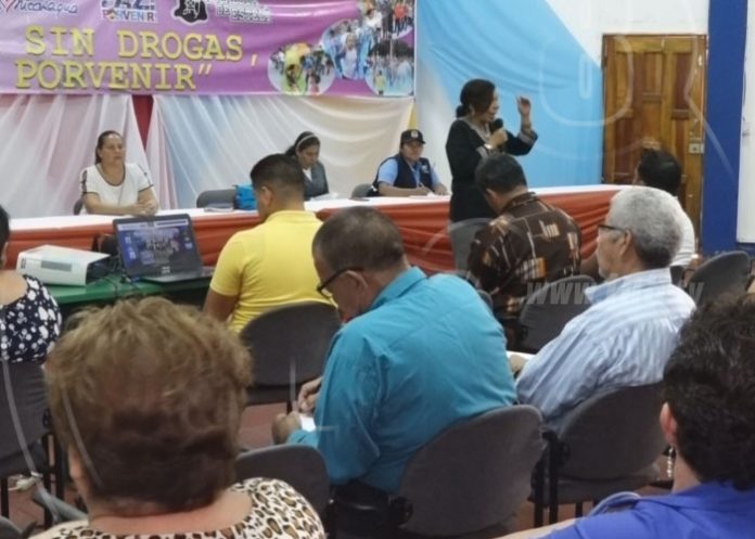 esteli-charla-drogas-01 nicaragua