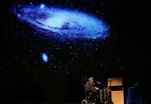 La voz de Stephen Hawking resonará por el Universo stephen hawking