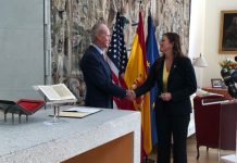 EE. UU recupera y entrega a España una carta de Colón estados unidos