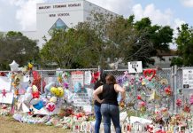 Estudiantes regresarán a la escuela de la masacre en Florida estados unidos