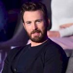 La respuesta ingeniosa de Evans tras publicar por error fotos íntimas estados unidos