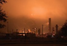 Explosión en planta química en EE.UU., observada a kilómetros de distancia explosion