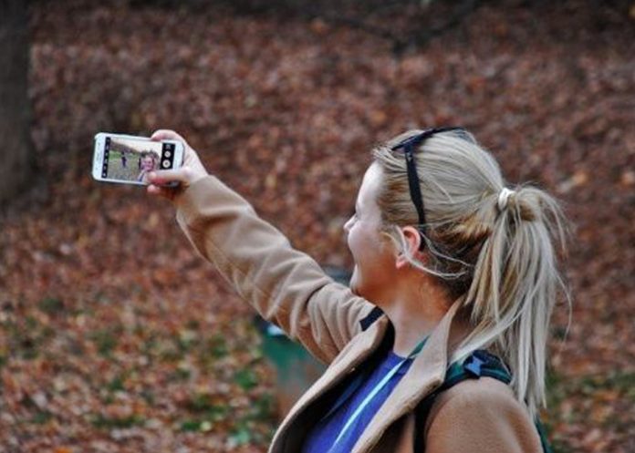 face_l6uZ1JJ facebook