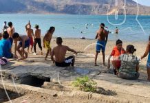 Familias veraneantes disfrutaron de las agua de la Laguna de Xiloá nicaragua