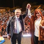 Encuesta: Más de 20 puntos de ventaja para fórmula Fernández-Kirchner argentina