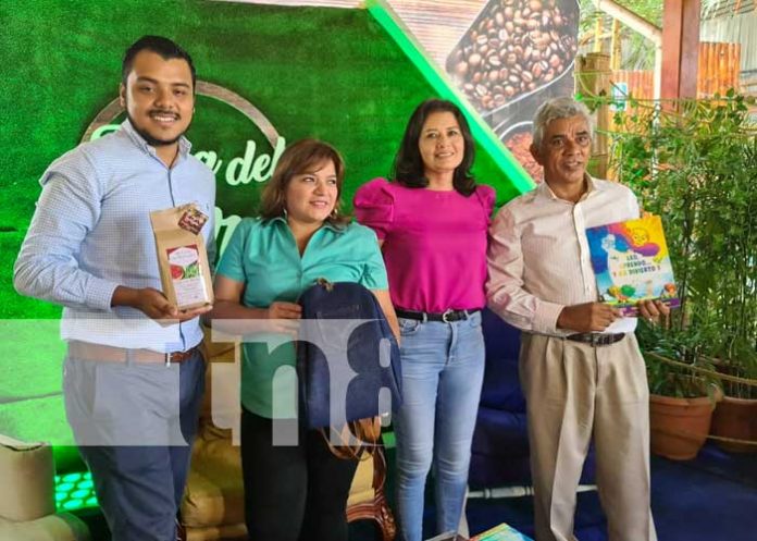 nicaragua, dia del libro, feria, recreacion, economia familiar,