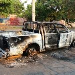 Queman vehículo de TN8 en sector de la UPOLI nicaragua