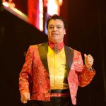 Hijo de Juan Gabriel alborota las redes al publicar foto con el cantante mexico