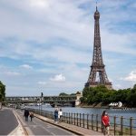 Francia reporta 80 muertes en 24 horas, la cifra diaria más baja en más de un mes francia