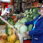 Variedad de productos para verano en el Mercado Mayoreo nicaragua