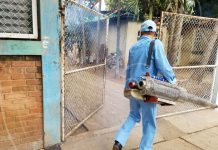 Barrio El Pilar es visitado por brigadistas para jornada de fumigación nicaragua