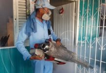 Fumigan y brindan recomendaciones de salud en barrio Isaías Gómez nicaragua