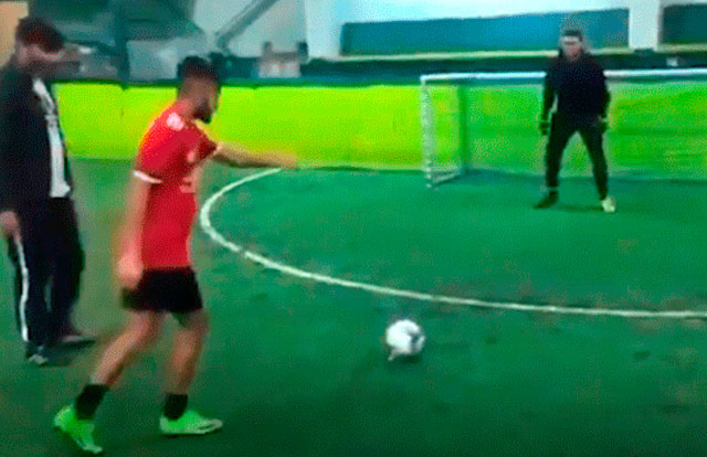 fut_J1M2tht futbolista