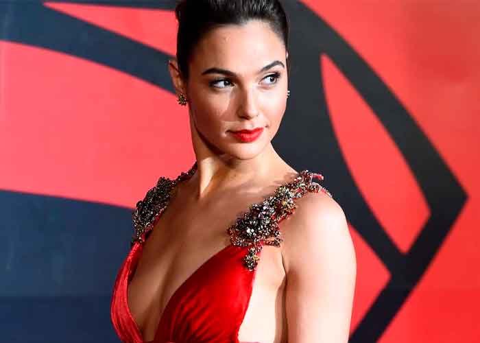 gal-gadot-_gbs24Wd actriz