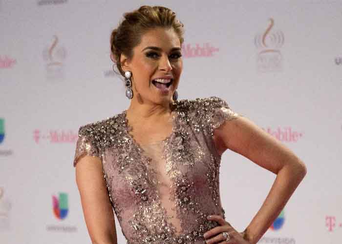 galilea-montijo-_qE1h99a mexico