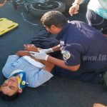 Motociclista resulta lesionado en los semáforos de la antigua Pepsi accidente de transito