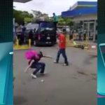 Mujer es brutalmente golpeada por un hombre en el Mercado Oriental nicaragua