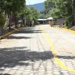 Alcaldía ejecuta proyecto de adoquinado en un barrio de Granada nicaragua