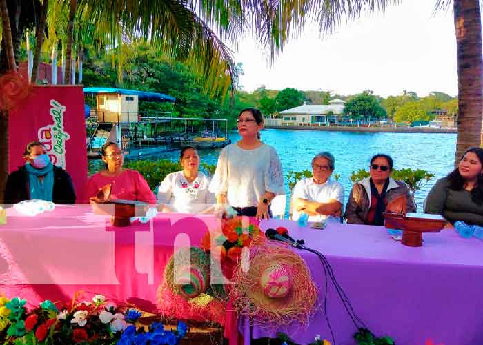 granada1_BeU8kK8 nicaragua