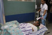 Al menos 8 muertos al caer un autobús por un barranco en Guatemala